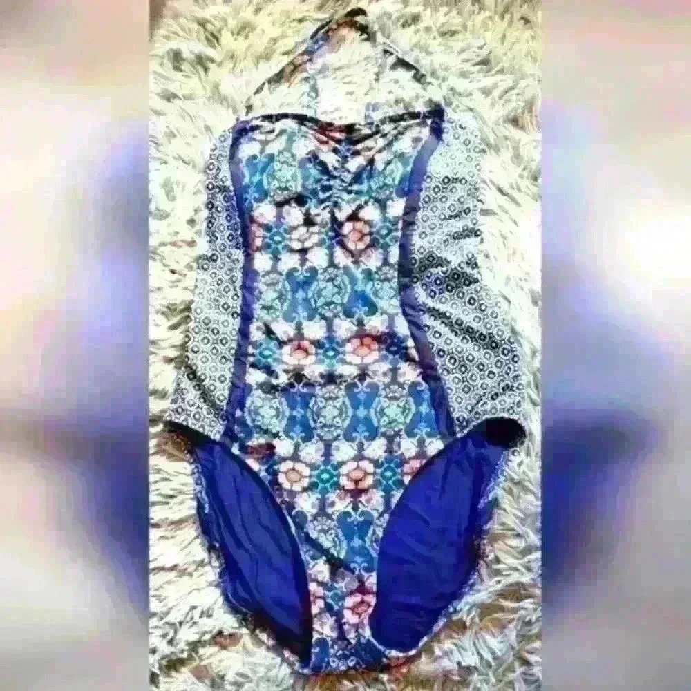 EUC Helen Jon 1 Piece Slimming Swimsuit w/ Blue Geometric Floral Print SZ S
